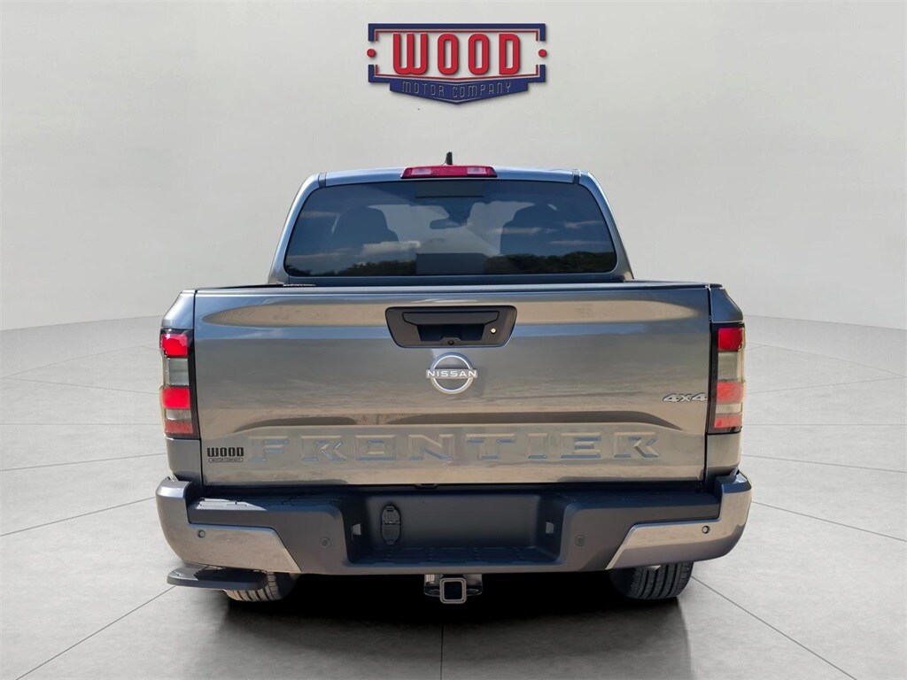 2026 Nissan Frontier SV photo 3