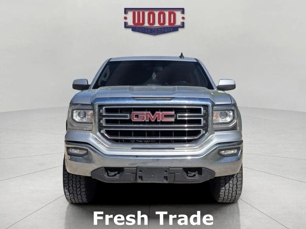 Used 2018 GMC Sierra 1500 SLE with VIN 3GTU2MEC8JG369112 for sale in Harrison, AR