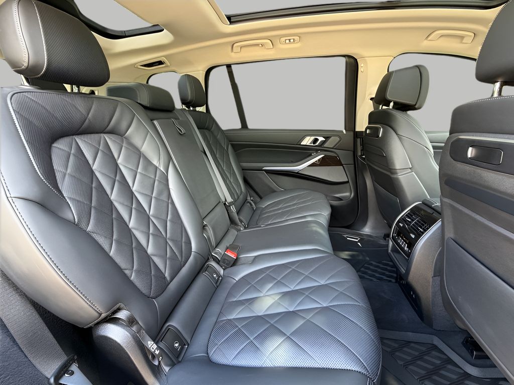 2023 BMW X7 40i - Photo 11