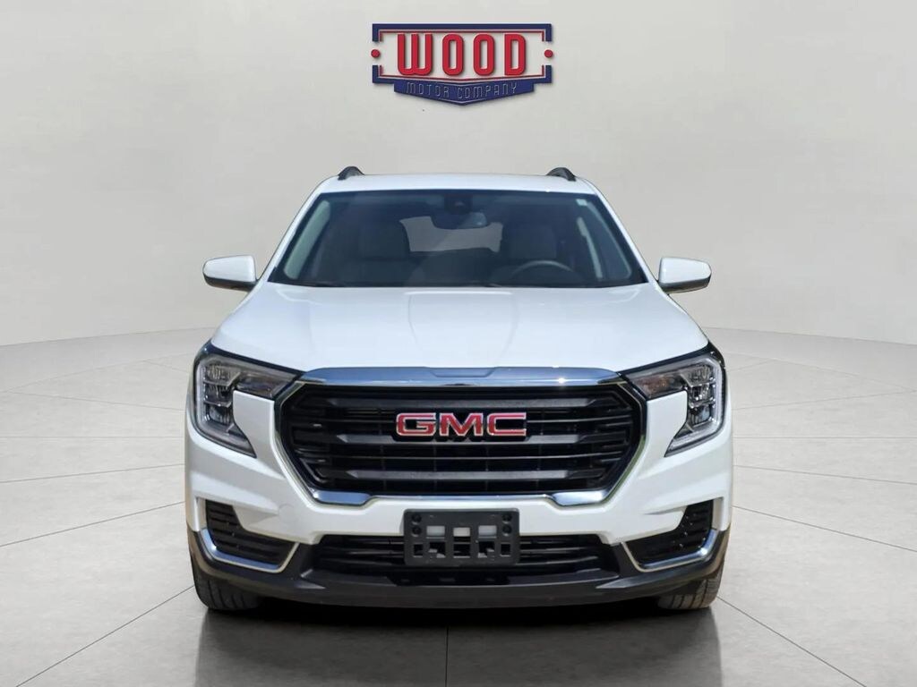 Used 2024 GMC Terrain SLE SUV