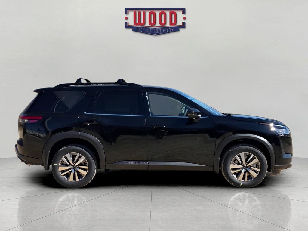 New 2026 Nissan Pathfinder SL SUV