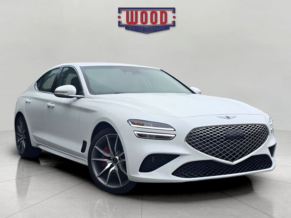 2025 Genesis G70 2.5T Standard's photo