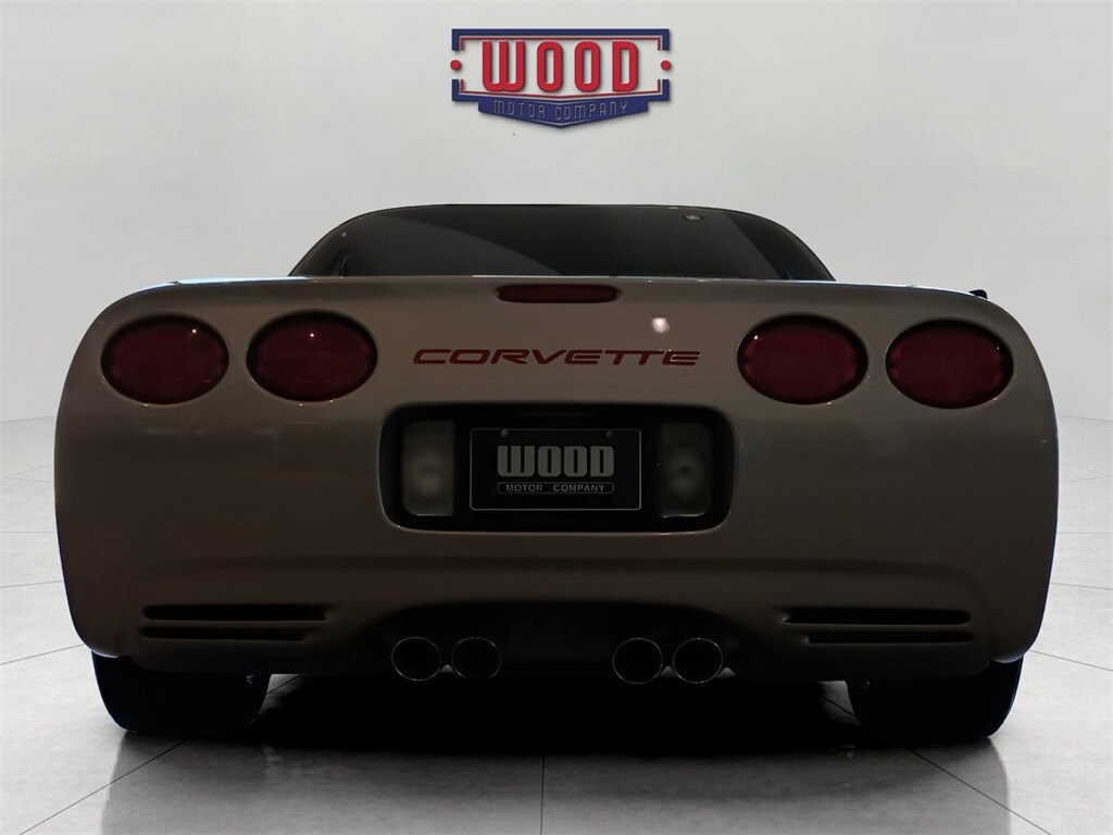 2000 Chevrolet Corvette Base Coupe photo 3