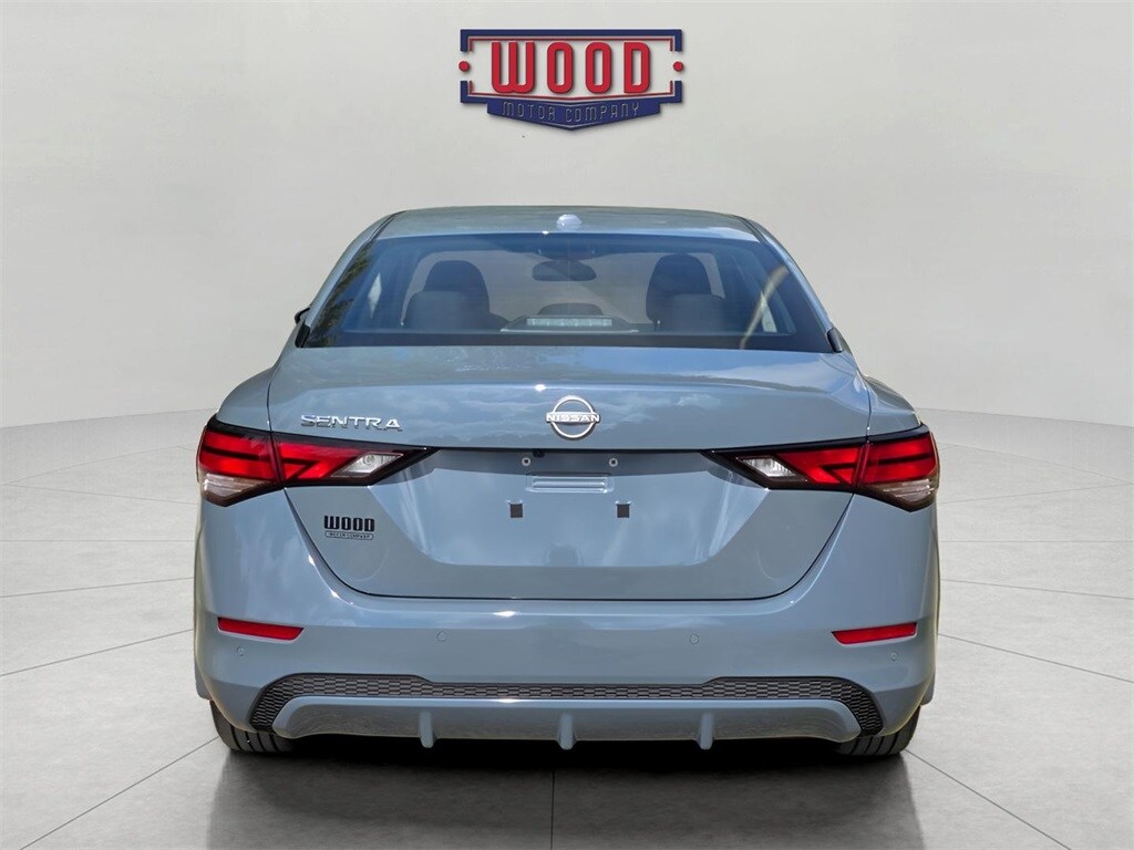 2025 Nissan Sentra SV photo 3