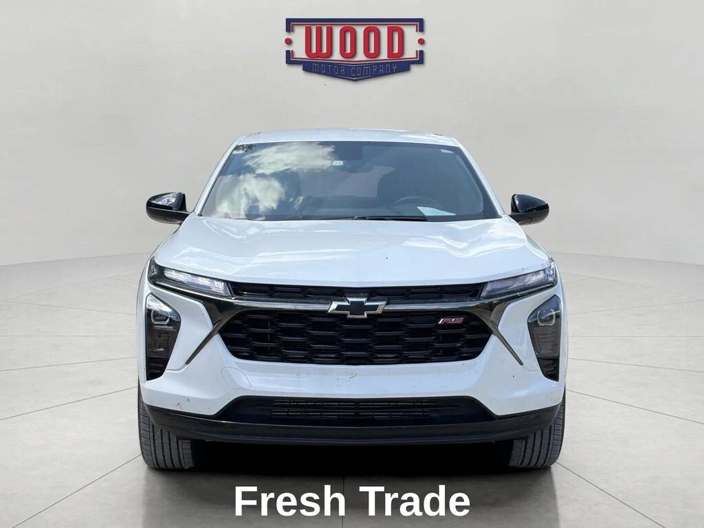 Used 2025 Chevrolet Trax 1RS SUV