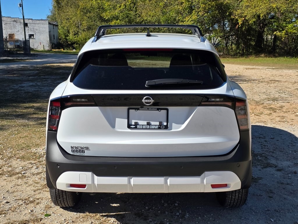 2026 Nissan Kicks SV photo 4