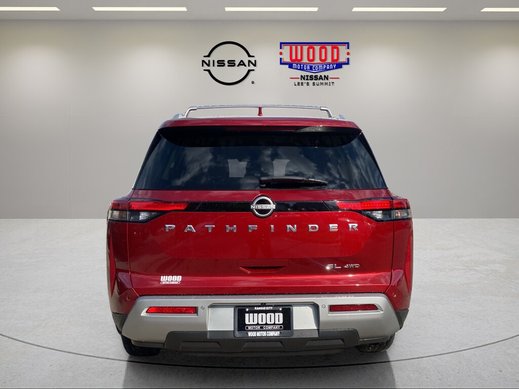 Used 2023 Nissan Pathfinder SL SUV
