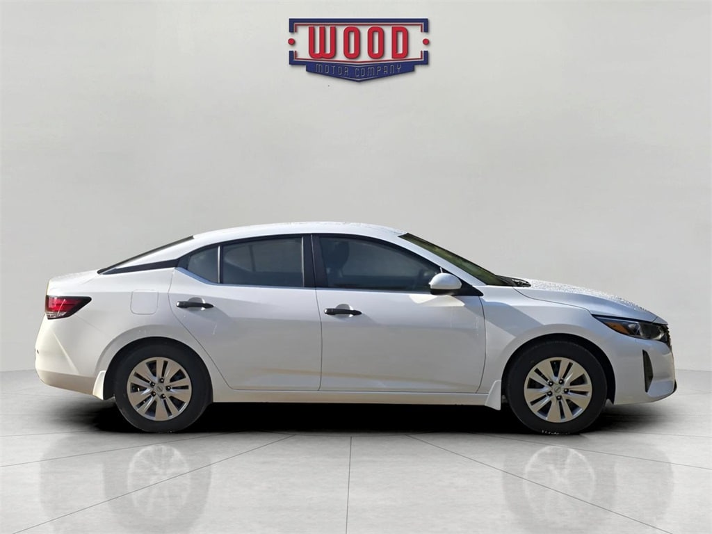 2025 Nissan Sentra S photo 2