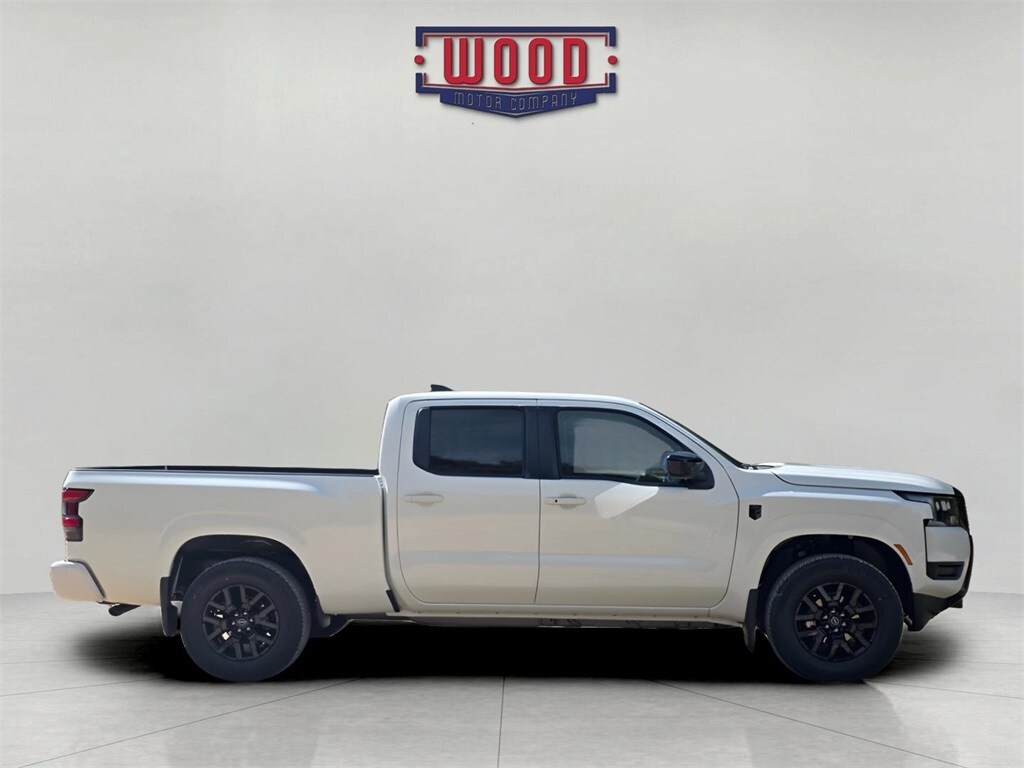 2026 Nissan Frontier SV photo 2