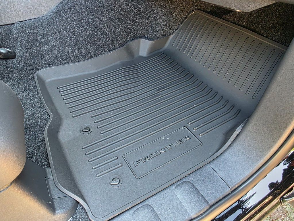2026 Nissan Frontier SV - Photo 10