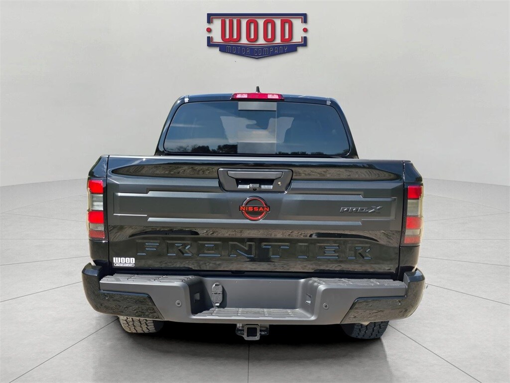 2026 Nissan Frontier PRO-X photo 3
