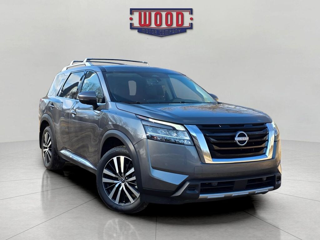 Used 2024 Nissan Pathfinder Platinum SUV