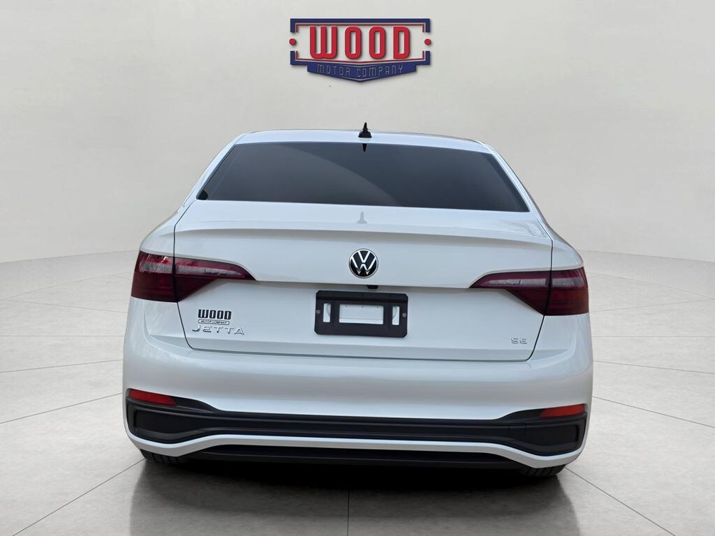 Used 2024 Volkswagen Jetta 1.5T SE Sedan