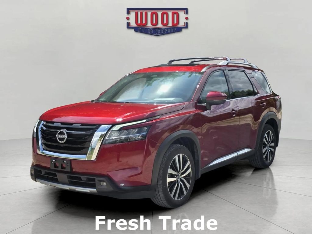 Used 2024 Nissan Pathfinder Platinum SUV