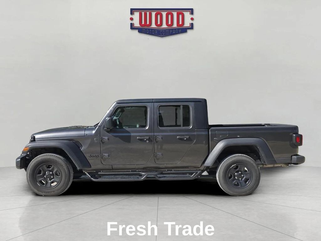 Used 2023 Jeep Gladiator Sport Truck