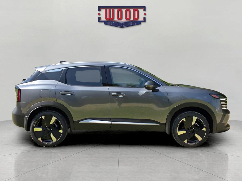 Used 2025 Nissan Kicks SR SUV