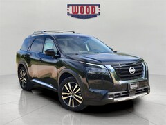 2025 Nissan Pathfinder Platinum SUV