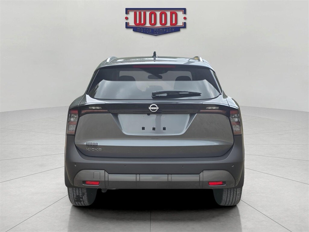 2026 Nissan Kicks SV photo 2