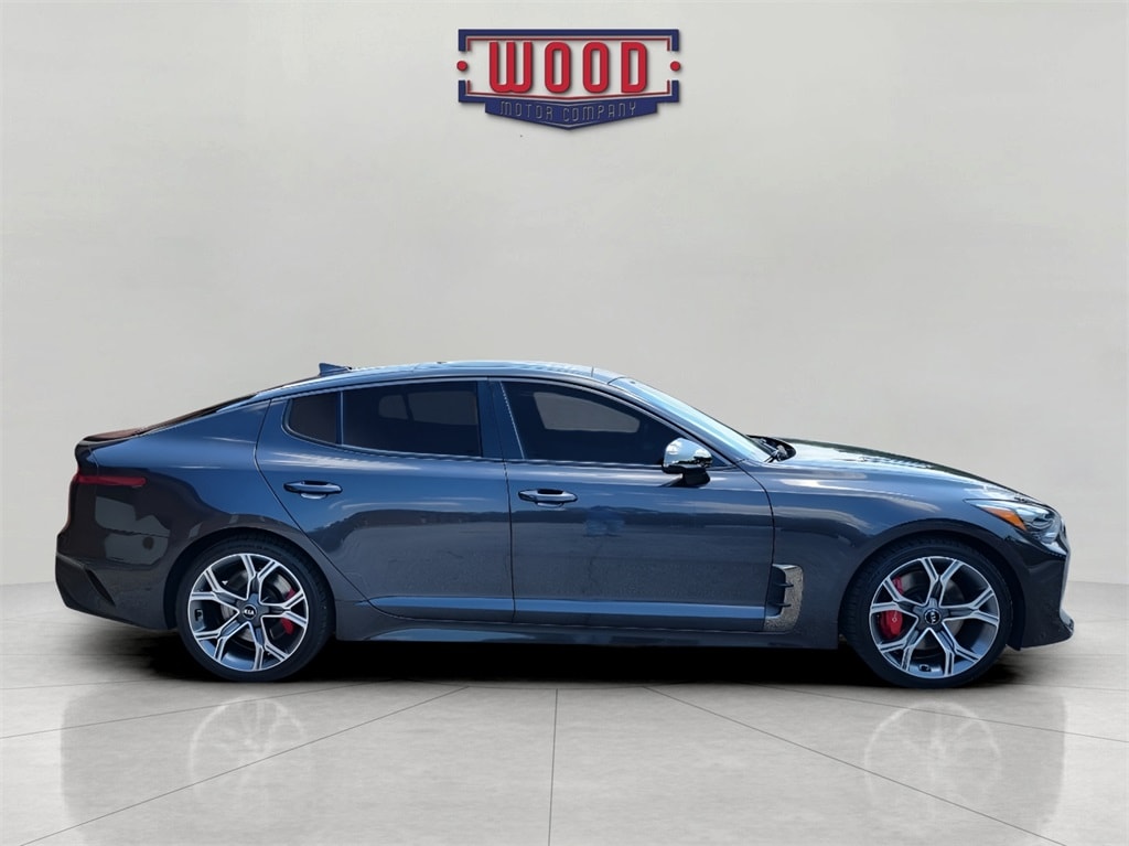 Used 2019 Kia Stinger GT2 with VIN KNAE55LC1K6064135 for sale in Harrison, AR