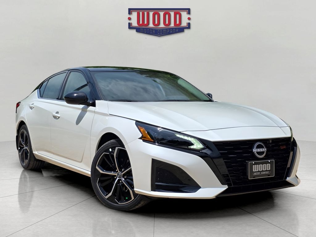 New 2026 Nissan Altima SR Sedan