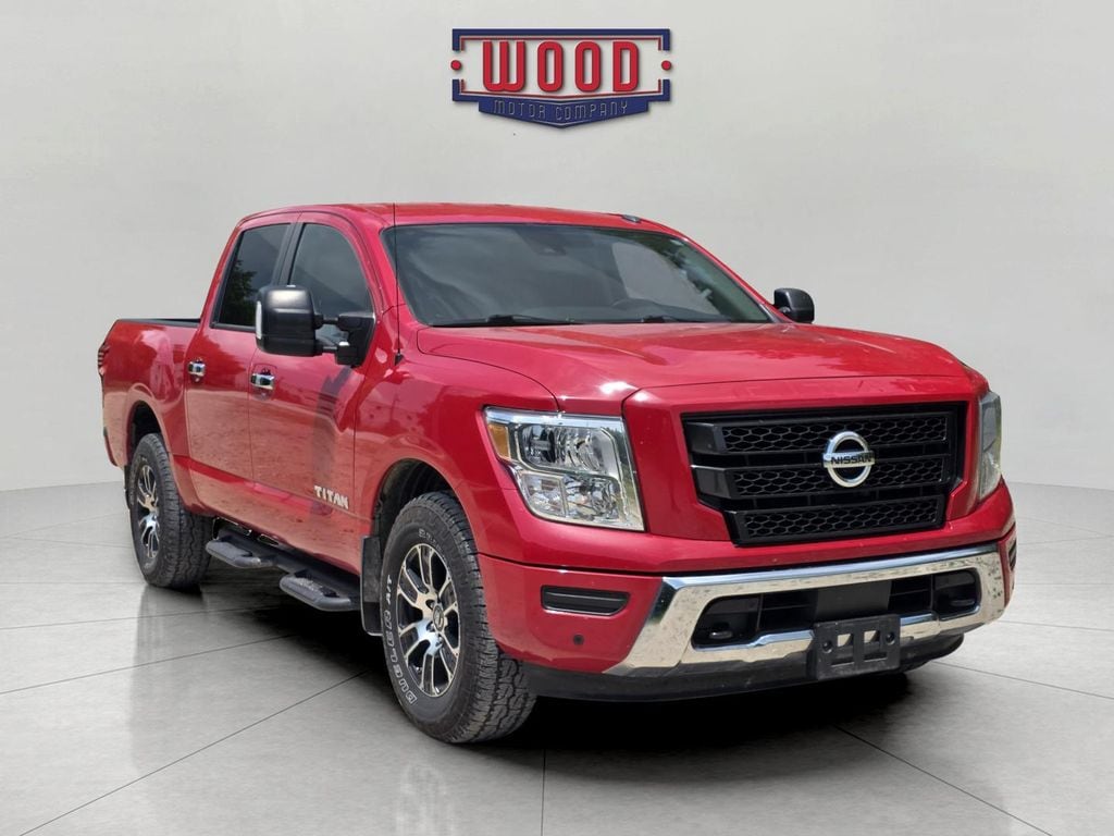 2021 Nissan Titan SV 4X4 Crew Cab's photo