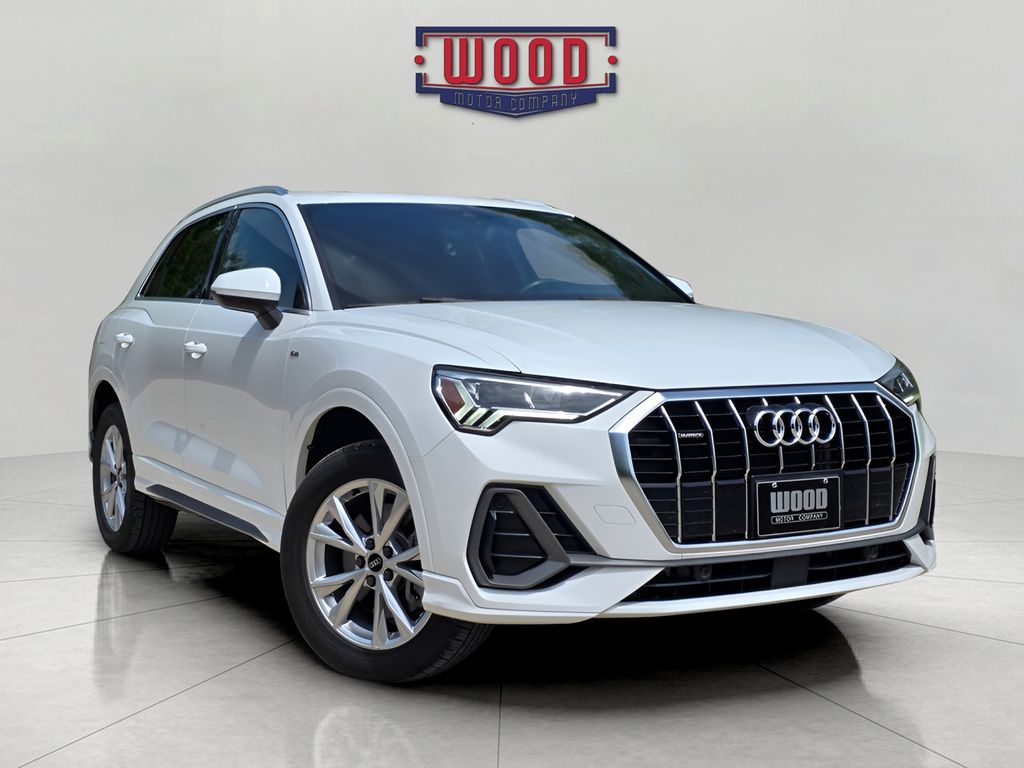 2023 Audi Q3 45 TFSI S Line Premium quattro's photo