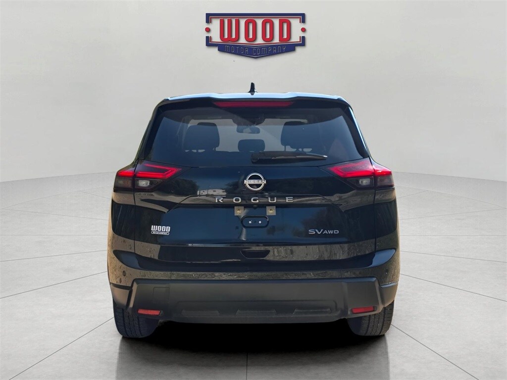 2024 Nissan Rogue SV photo 3