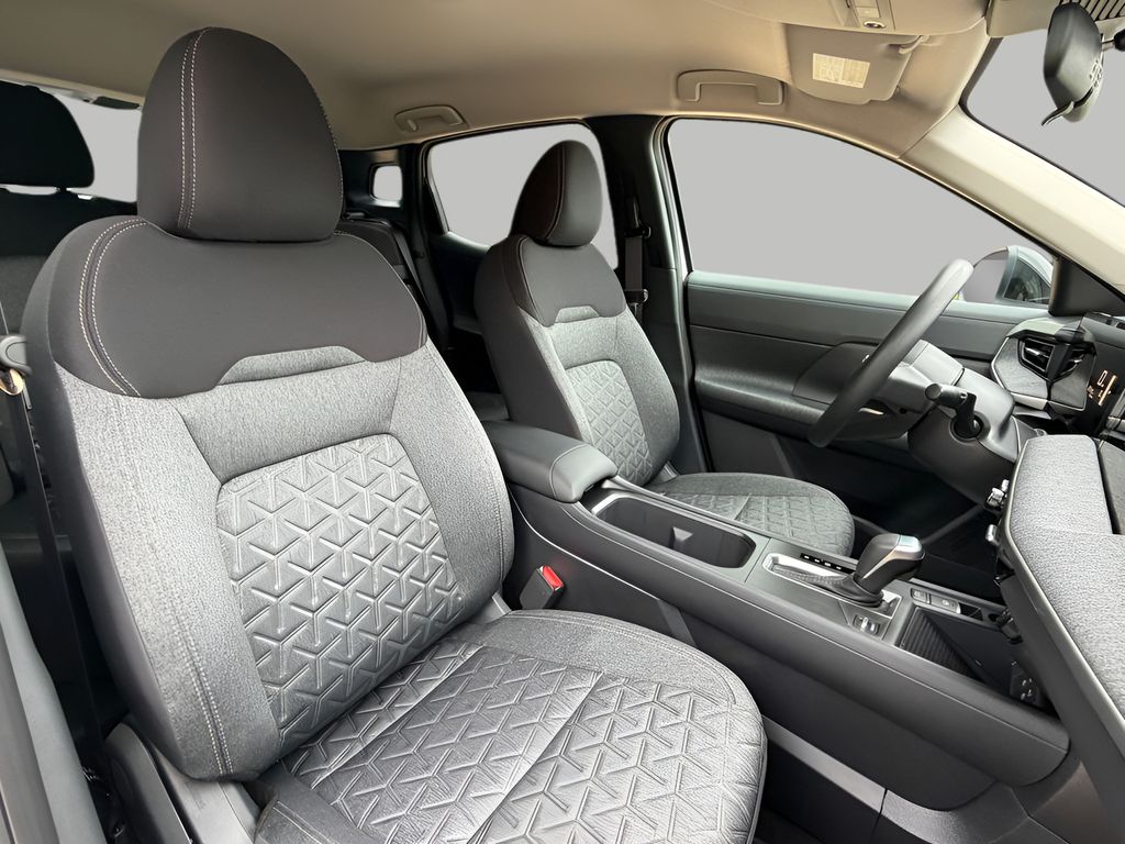 2026 Nissan KICKS SV - Photo 9
