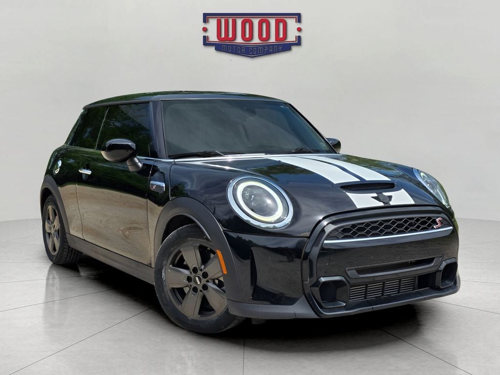 2022 MINI Hardtop Cooper S's photo