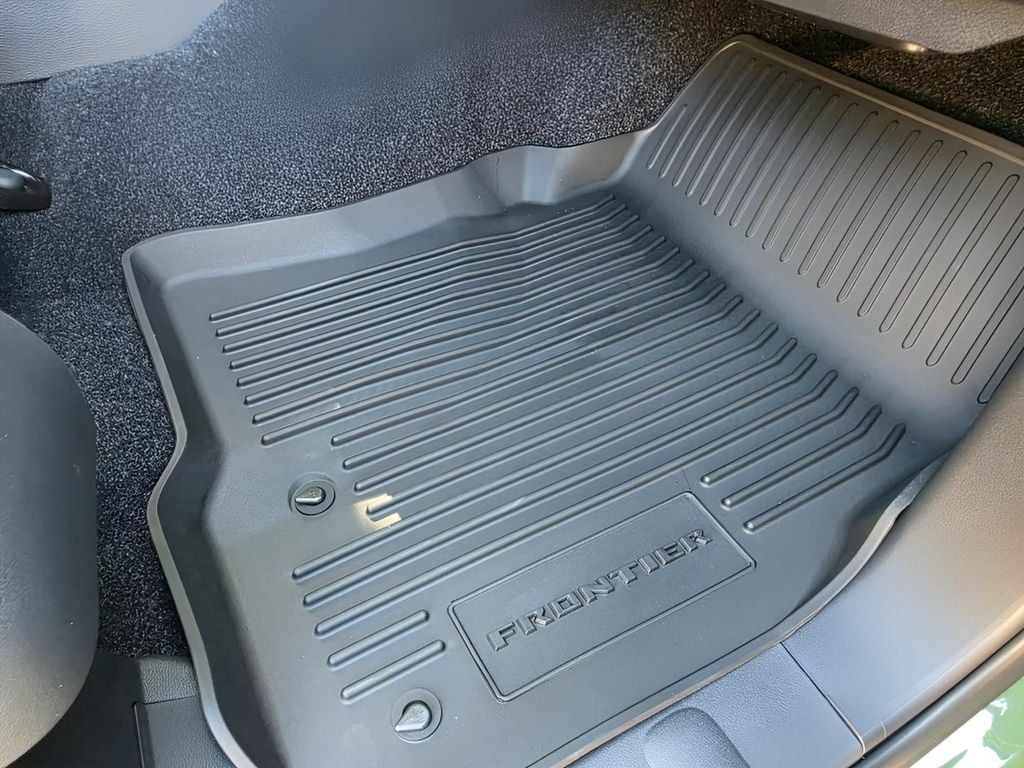 2026 Nissan Frontier SV - Photo 11