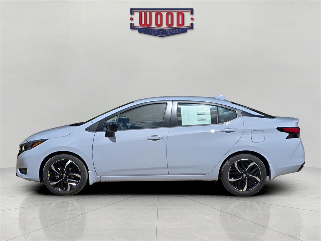 New 2025 Nissan Versa 1.6 SR Sedan