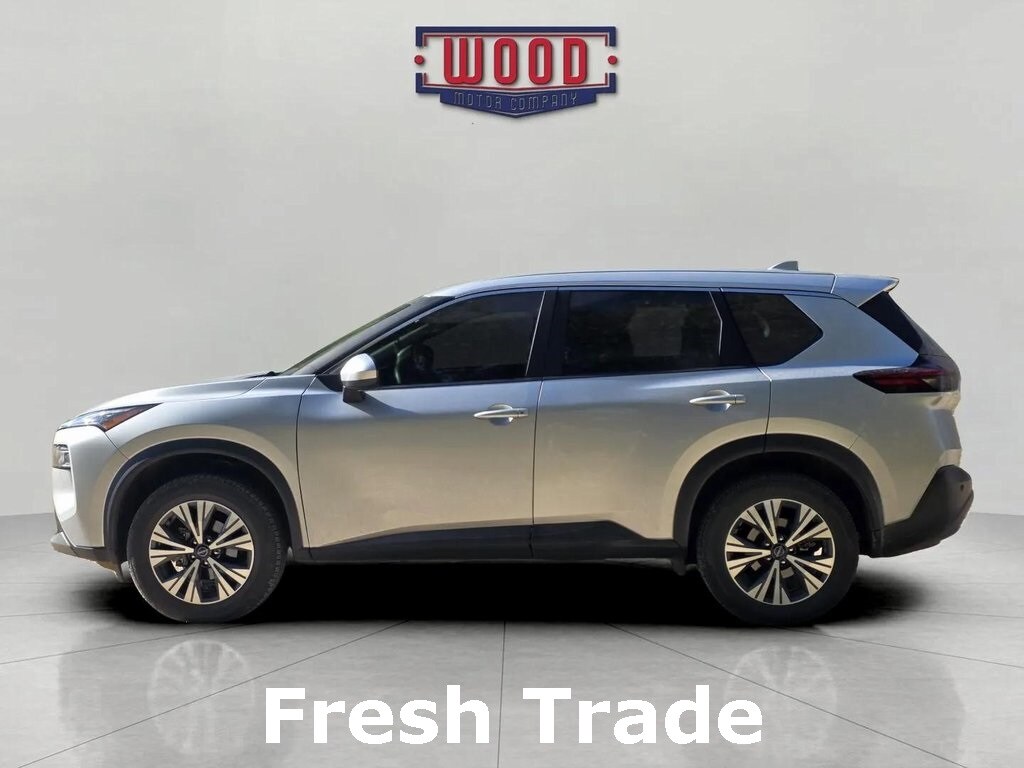 2023 Nissan Rogue SV photo 4