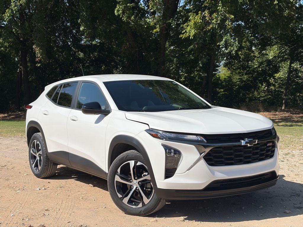 Used 2025 Chevrolet Trax 1RS SUV