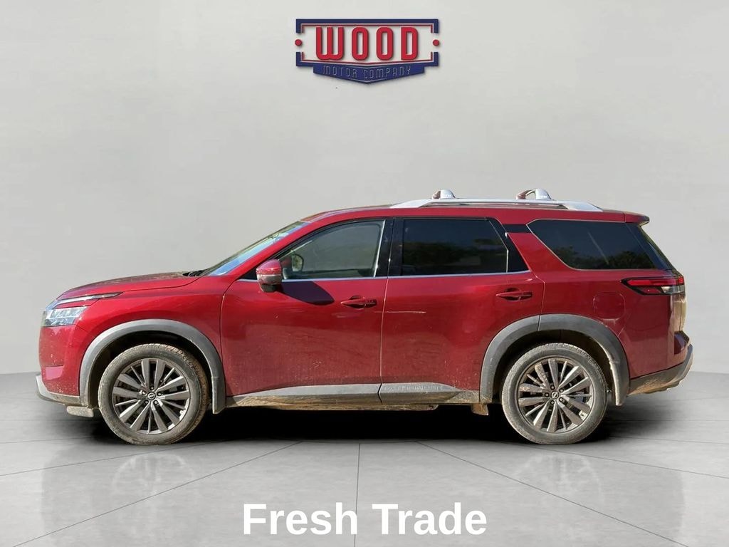 New 2022 Nissan Pathfinder SL SUV