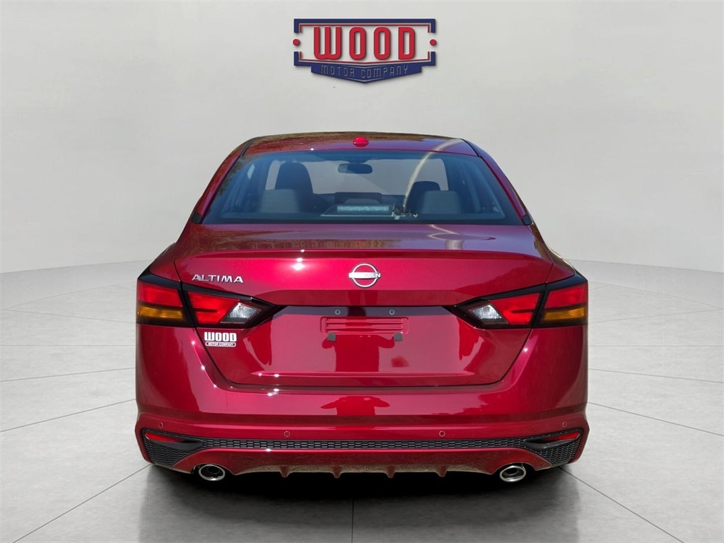 New 2025 Nissan Altima SV Sedan