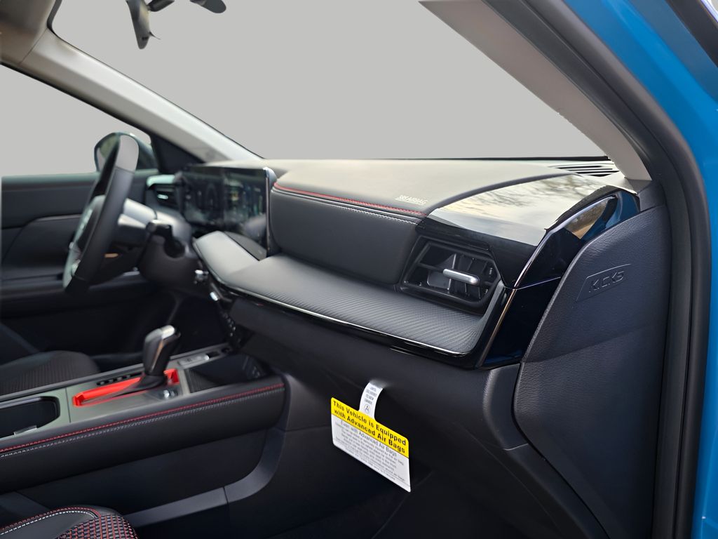 2026 Nissan KICKS SR - Photo 12