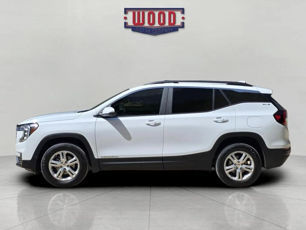 Used 2024 GMC Terrain SLE SUV