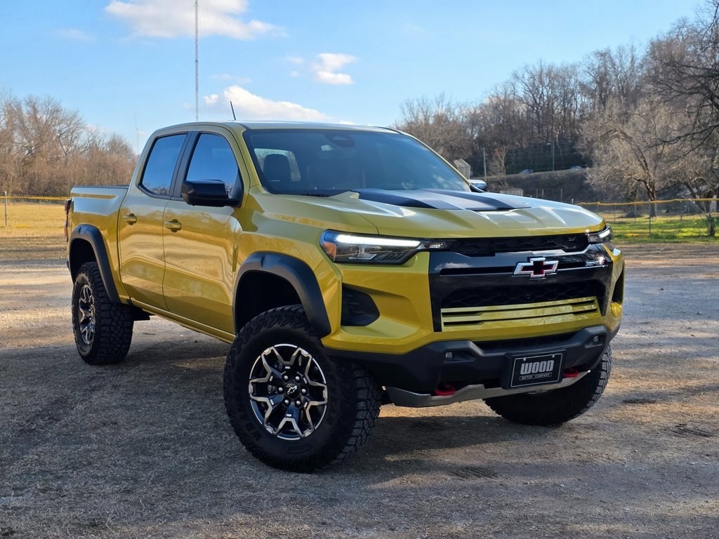 2024 Chevrolet Colorado ZR2's photo