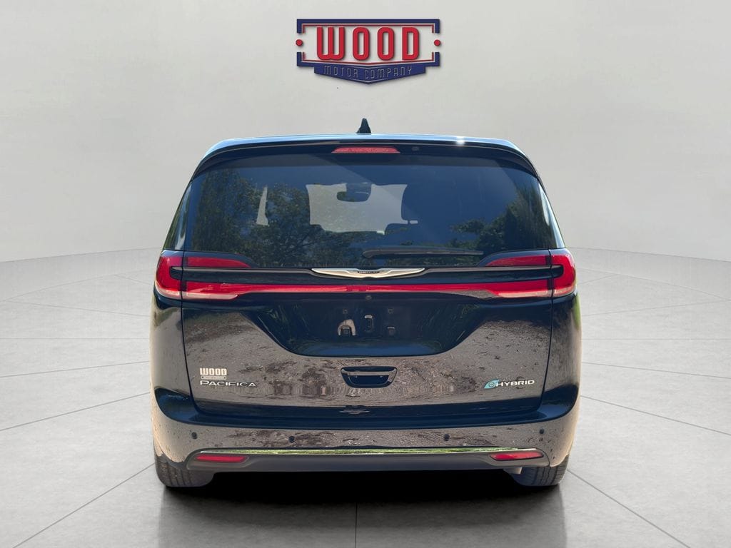 Used 2025 Chrysler Pacifica Hybrid Select Minivan/Van
