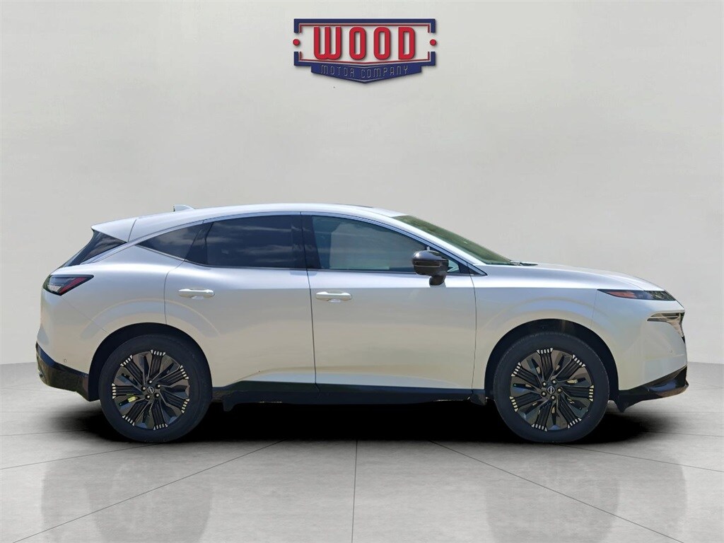 2025 Nissan Murano Platinum photo 2