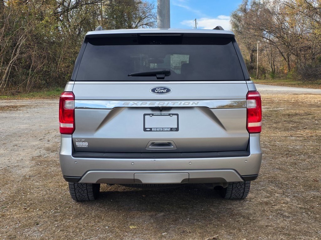 2021 Ford Expedition XLT photo 2