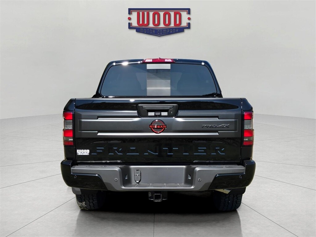 2026 Nissan Frontier PRO-4X photo 3