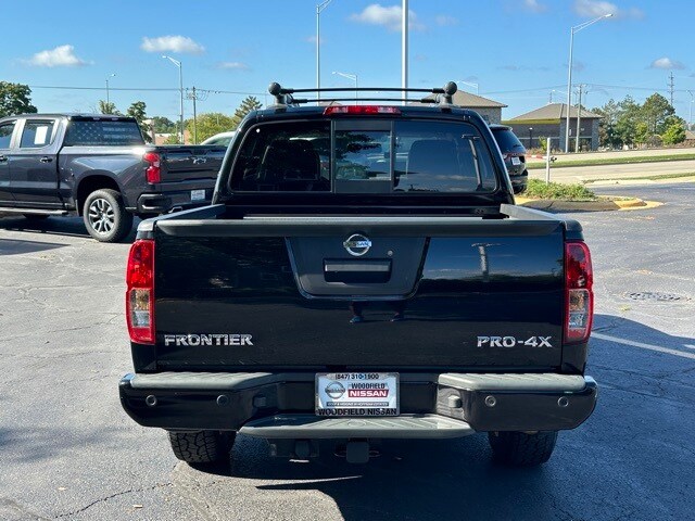 2020 Nissan Frontier PRO-4X photo 2