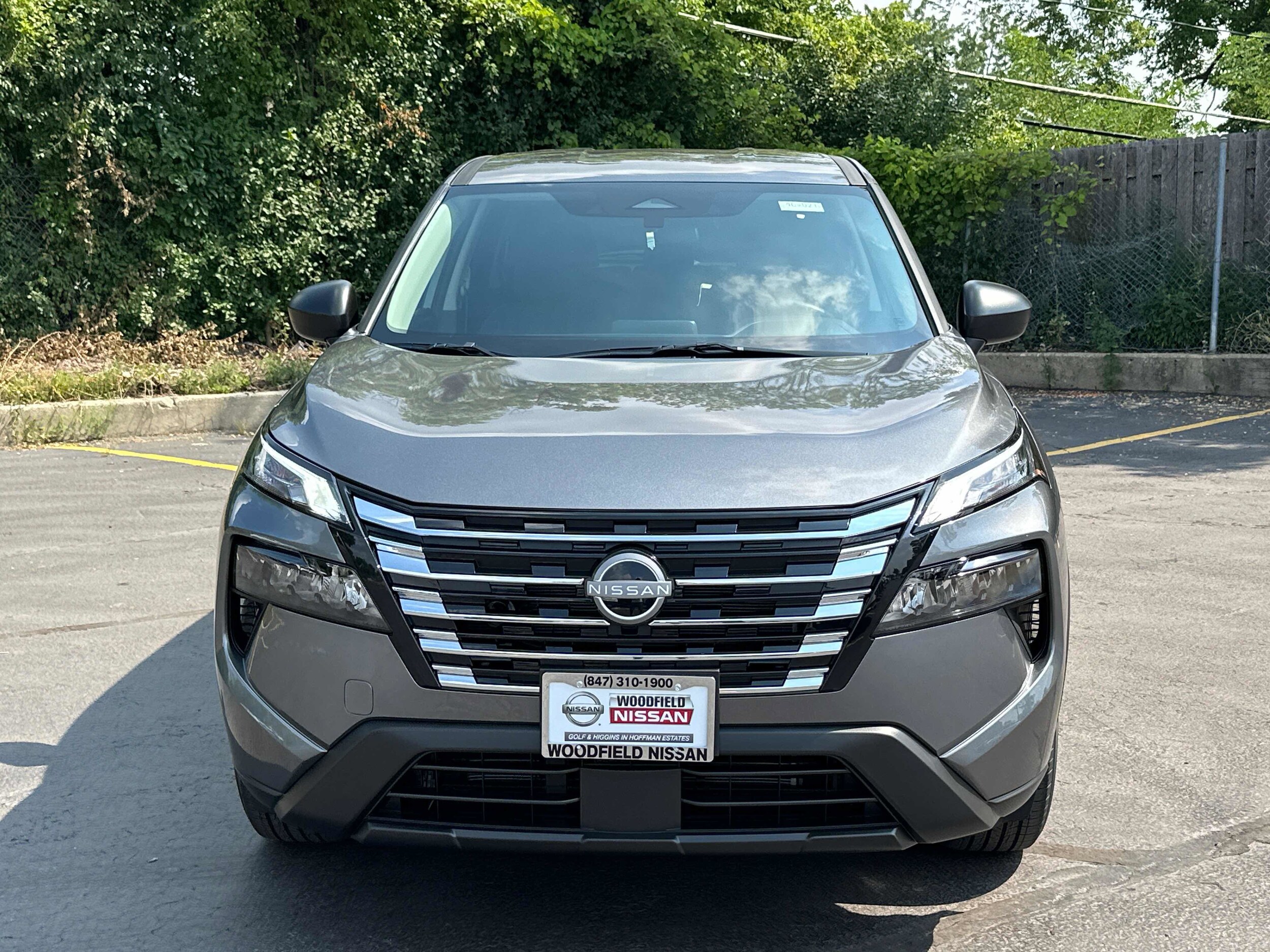 2026 Nissan Rogue S photo 2