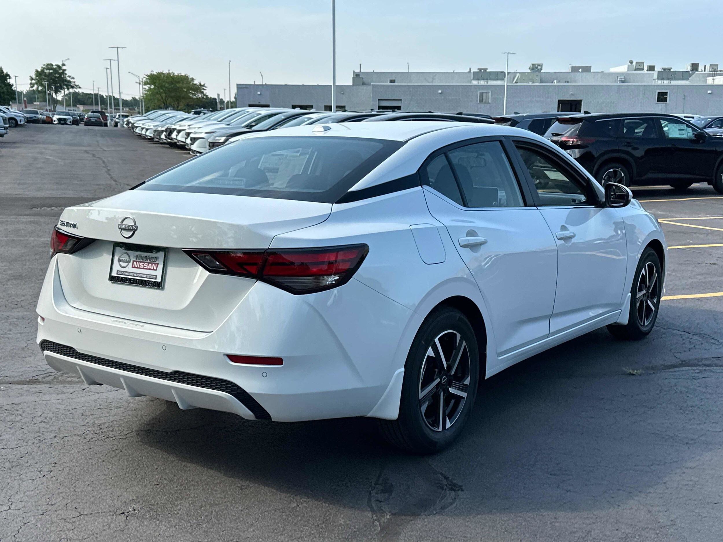 2025 Nissan Sentra SV photo 4