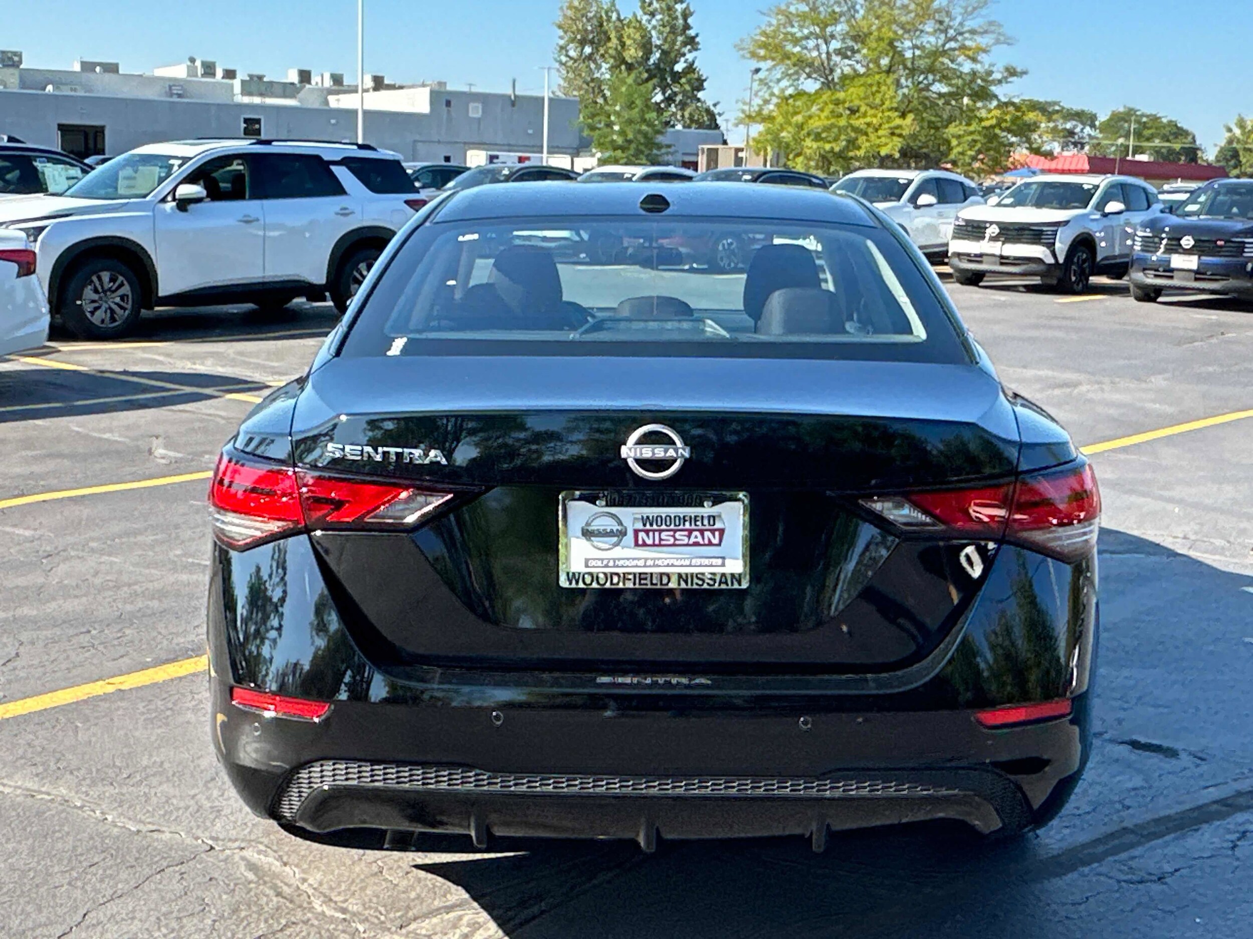 2025 Nissan Sentra SV photo 4