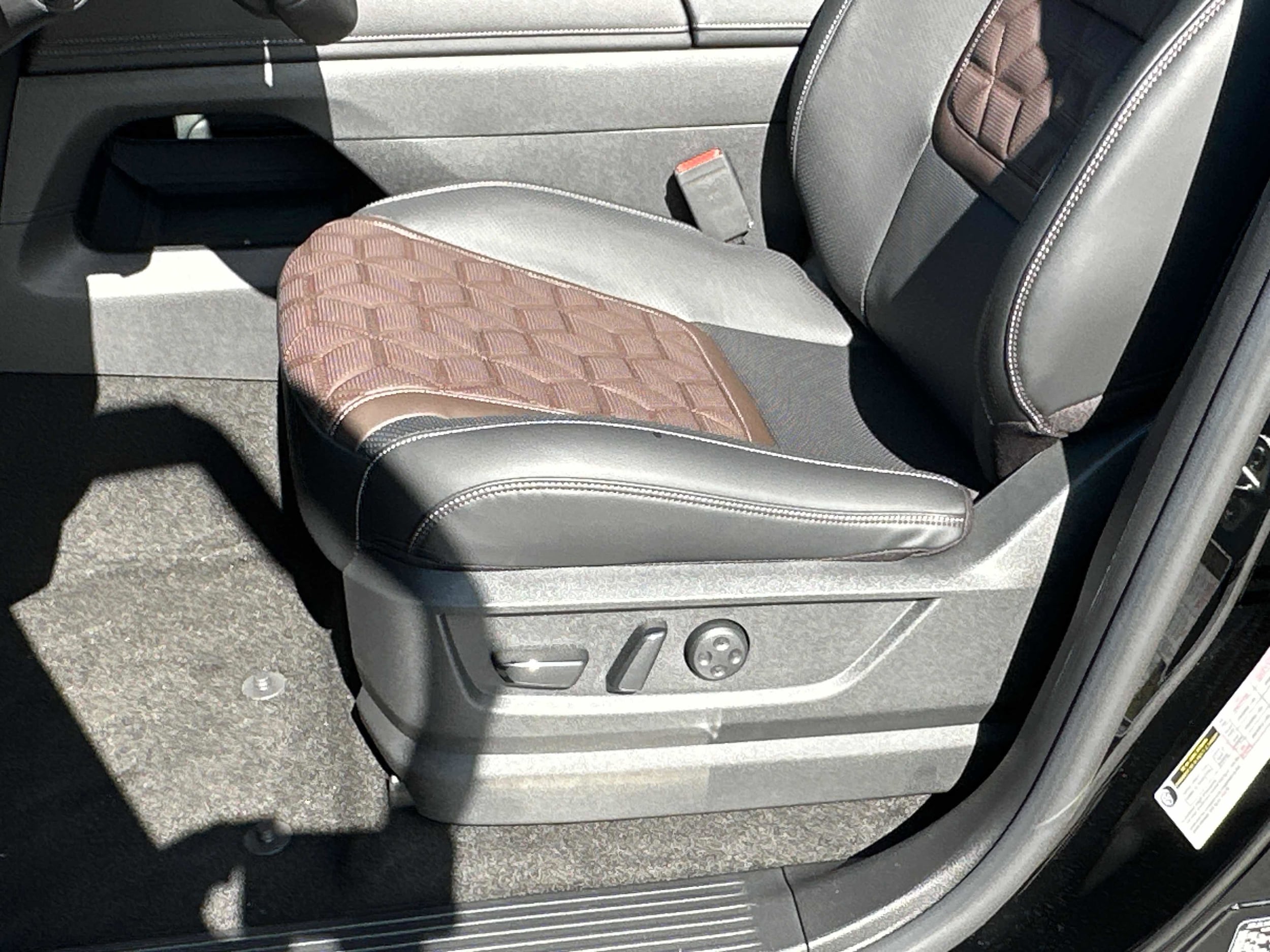 2026 Nissan Armada Platinum - Photo 24
