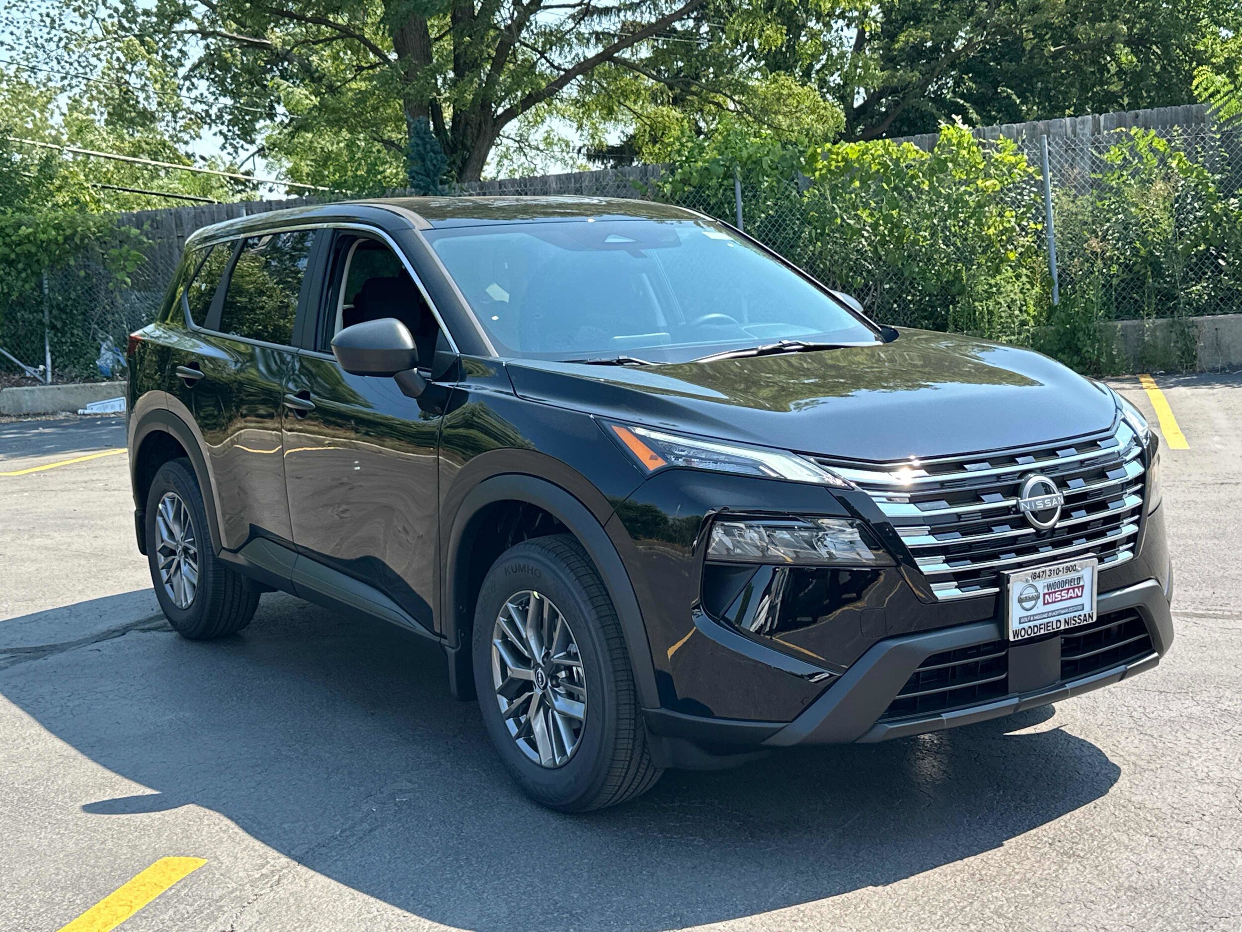 2026 Nissan Rogue S photo 2