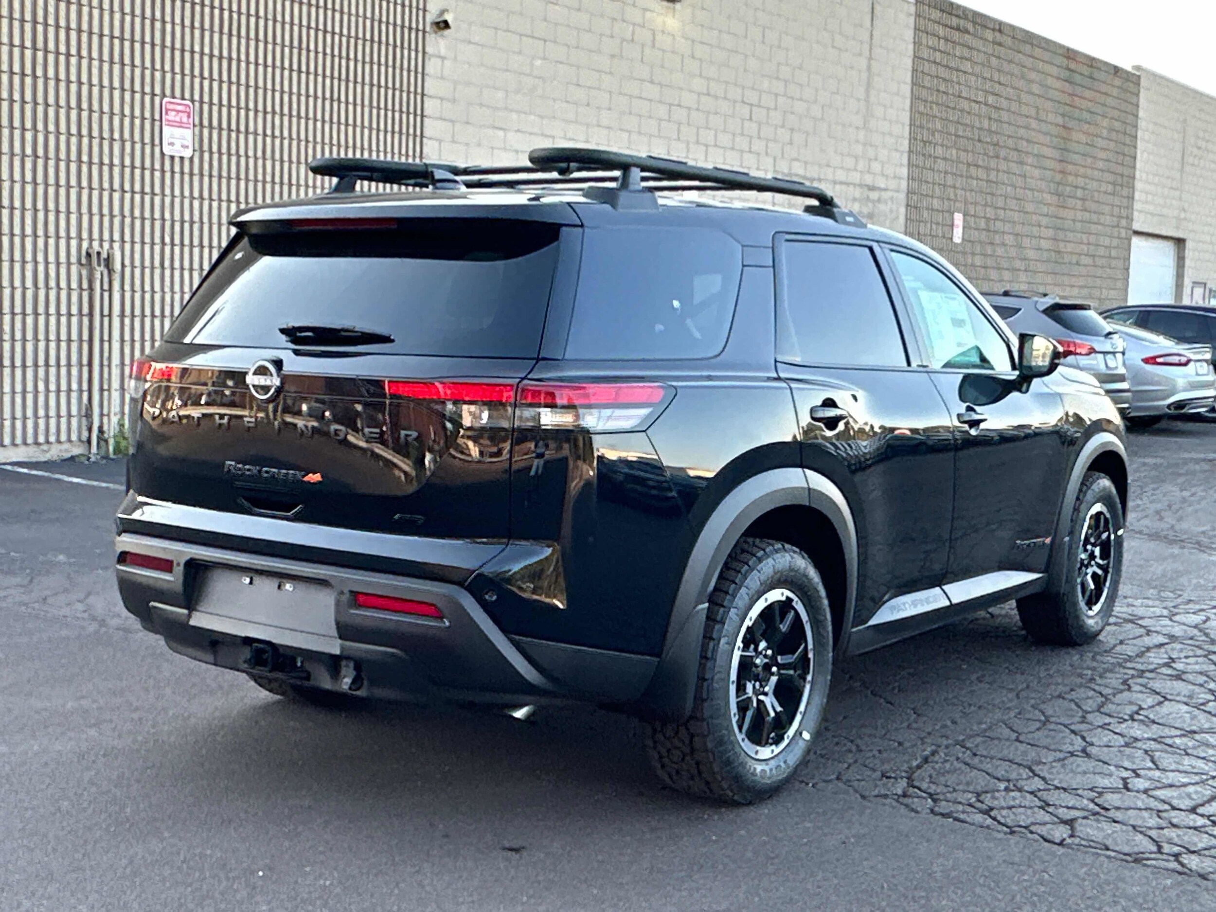 2025 Nissan Pathfinder Rock Creek photo 3