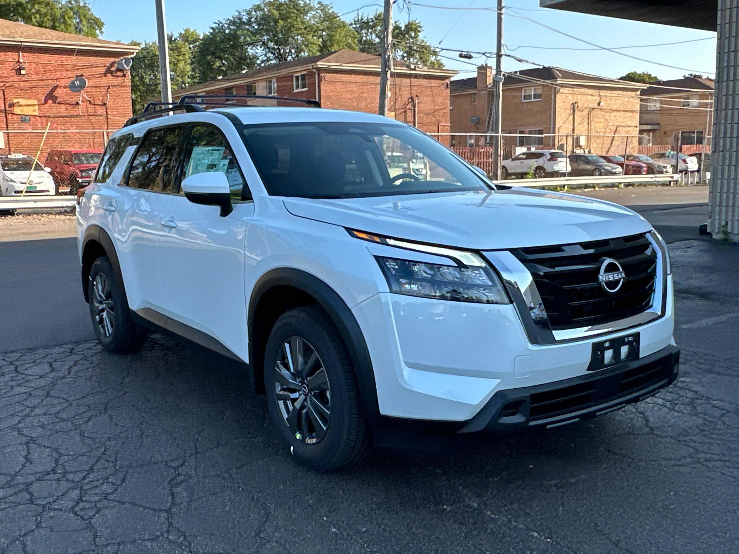2025 Nissan Pathfinder SV photo 3